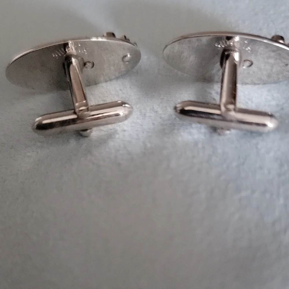 Vintage Swank Two-Tone Fleur de Lis Cuff Links